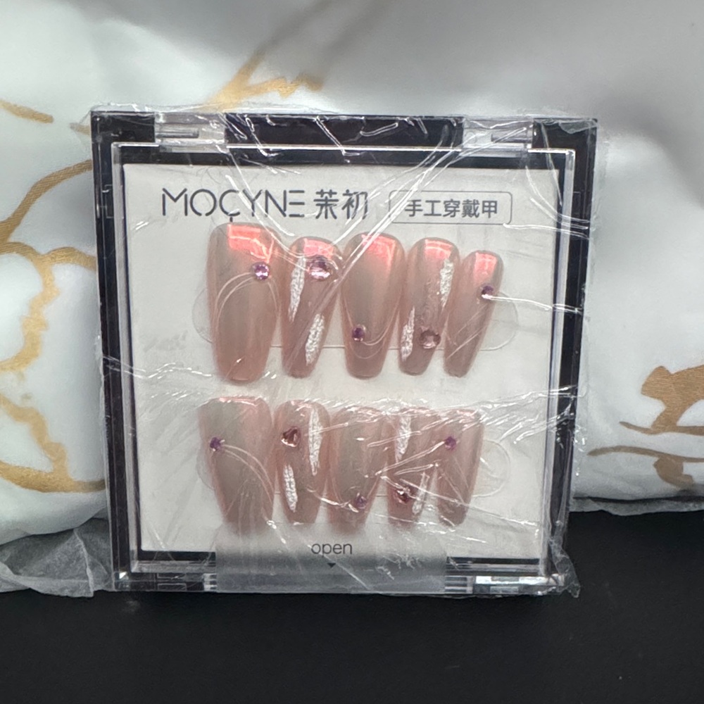MOCYNE Pink Press-On Nails (All Nail Sizes)